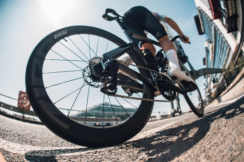 CANYON LAUNCHES 'SPEED' EDITION OF AEROAD CF SLX, EQUIPPED